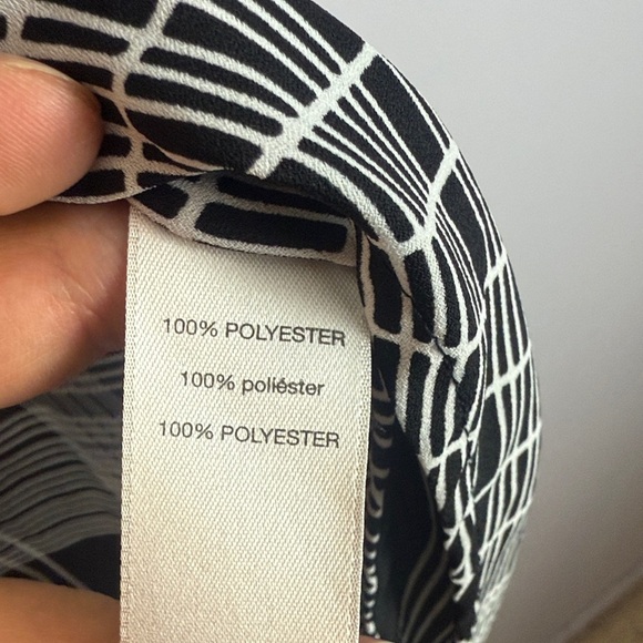 Chico's Black Button Up Asymmetrical Rosalind Graphic Grid Shirt Size 2 Blouse - Picture 9 of 10